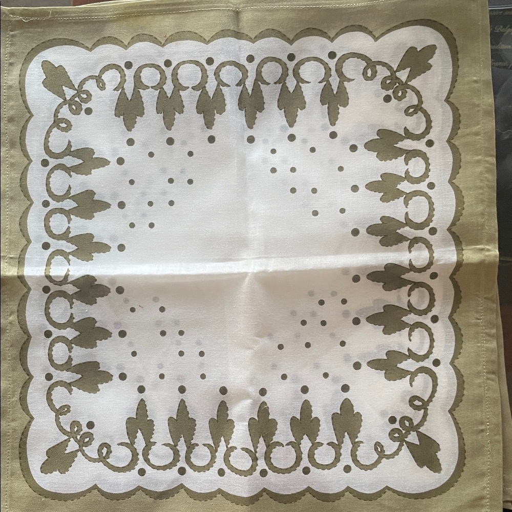 Italian Made Olive Green White Table Napkins Set of 6 Cotton Linen Dining NWOT